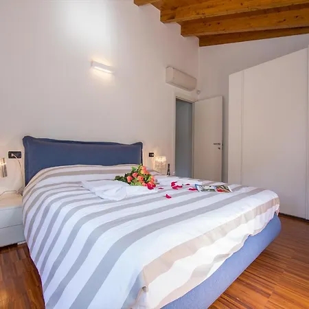 Casa vacanze Sleeps 6 Pool Air Con *